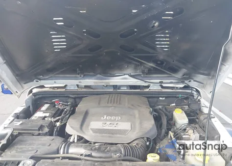 2013 Jeep Wrangler Unlimited Sport из США, поврежденный, VIN 1C4BJWDG9DL524543